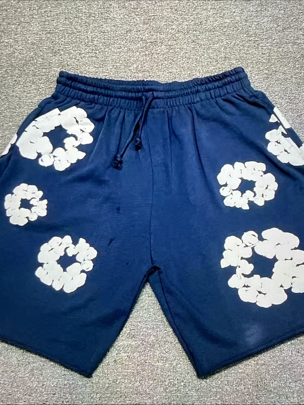 Women's Navy Short Sleeve Tee with White Floral Ring Print